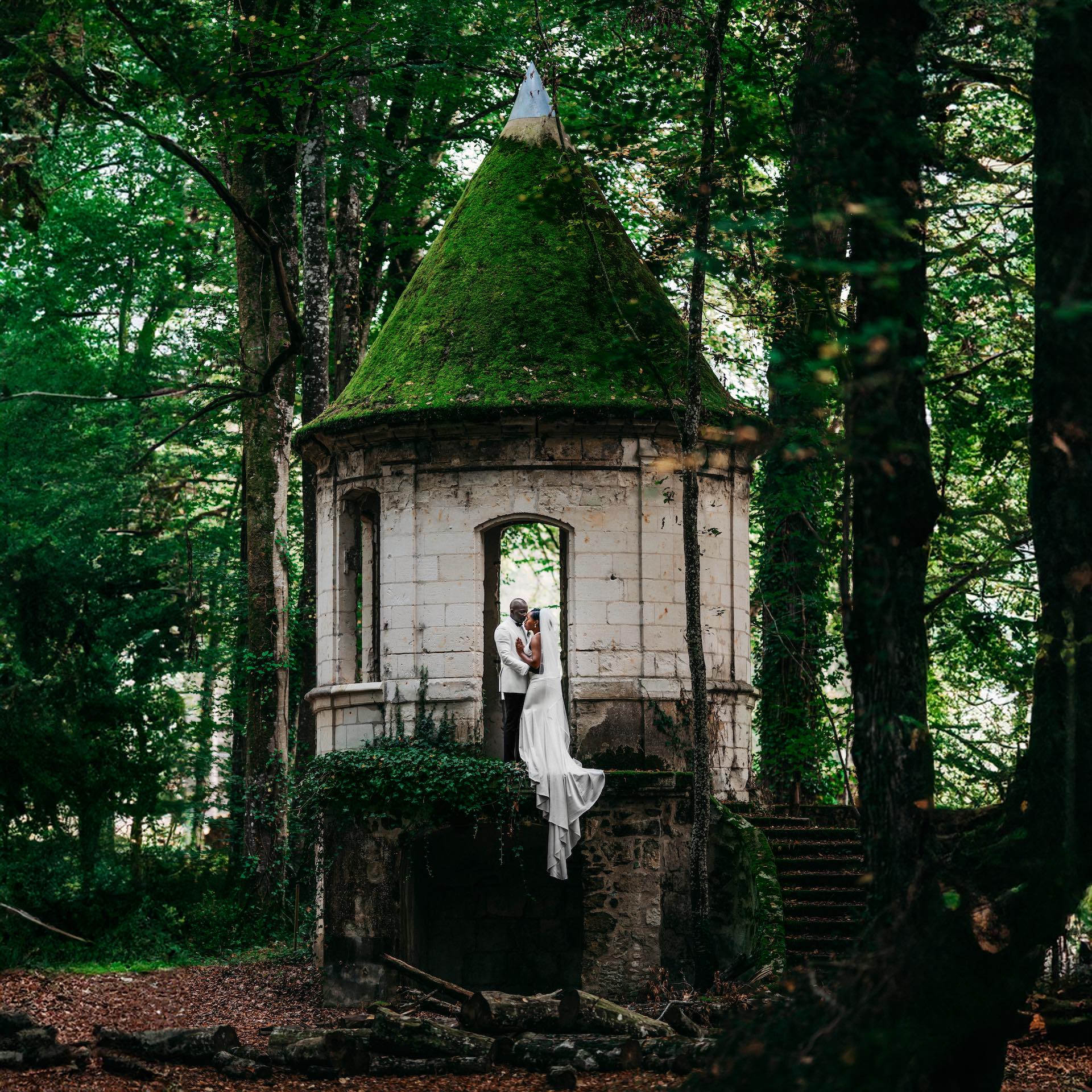 Shoot a wedding with us | Loire Valley, France - Photo & Cinema
